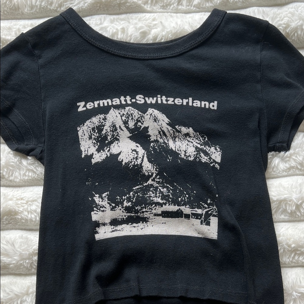 Brandy Melville baby tee